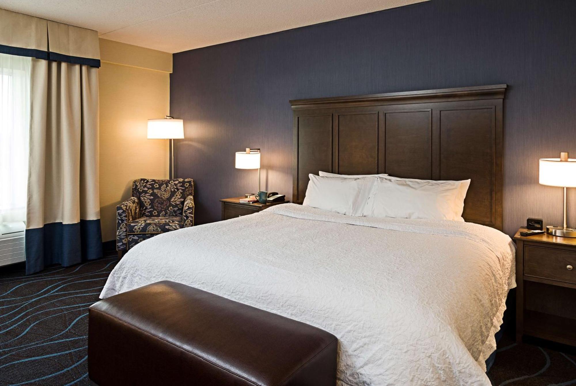 Hampton Inn By Hilton Ottawa Airport エクステリア 写真