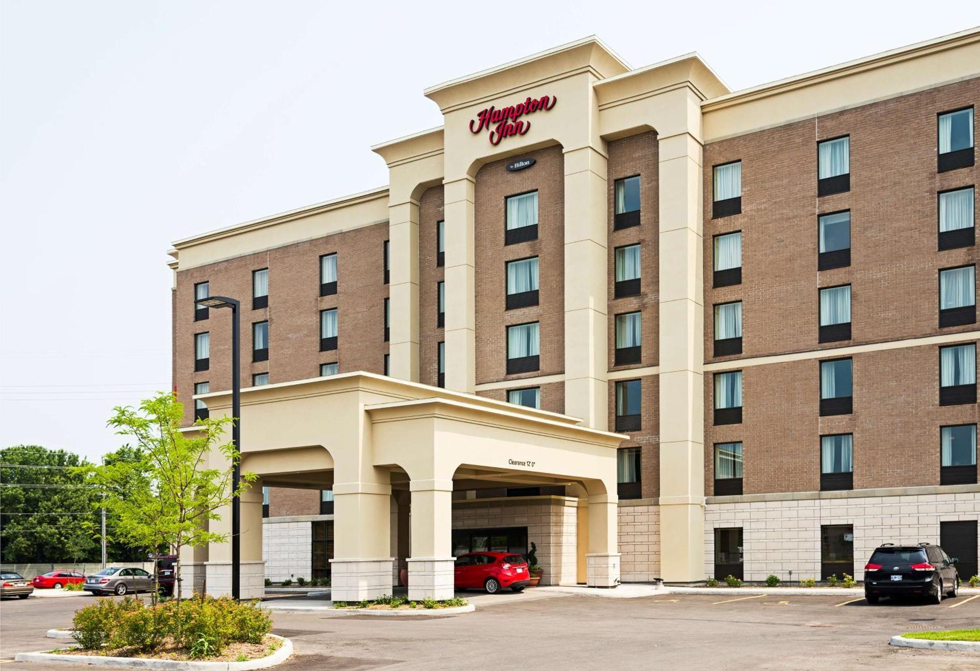 Hampton Inn By Hilton Ottawa Airport エクステリア 写真